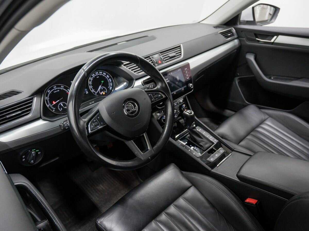 Skoda Superb б/у, 2018, Роботизированная. Фото: #13