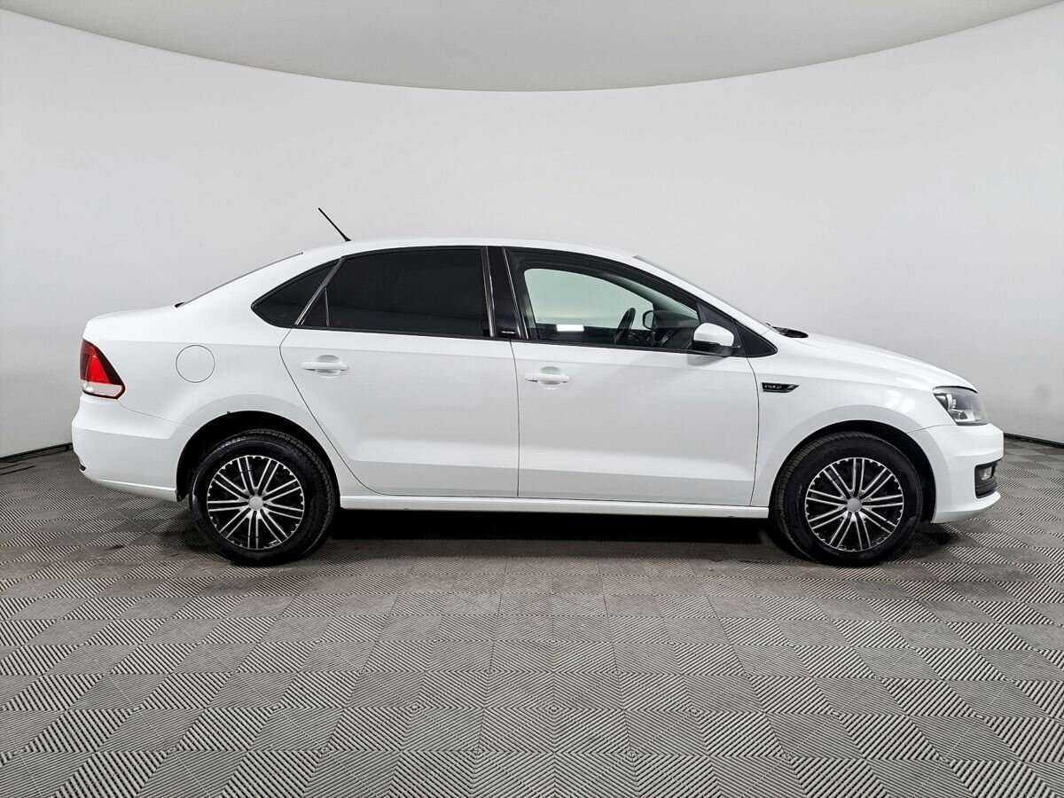 Volkswagen Polo б/у, 2016, Механическая. Фото: #3