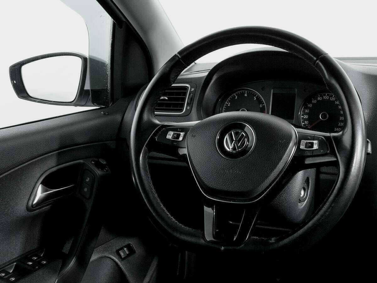 Volkswagen Polo б/у, 2018, Механическая. Фото: #11