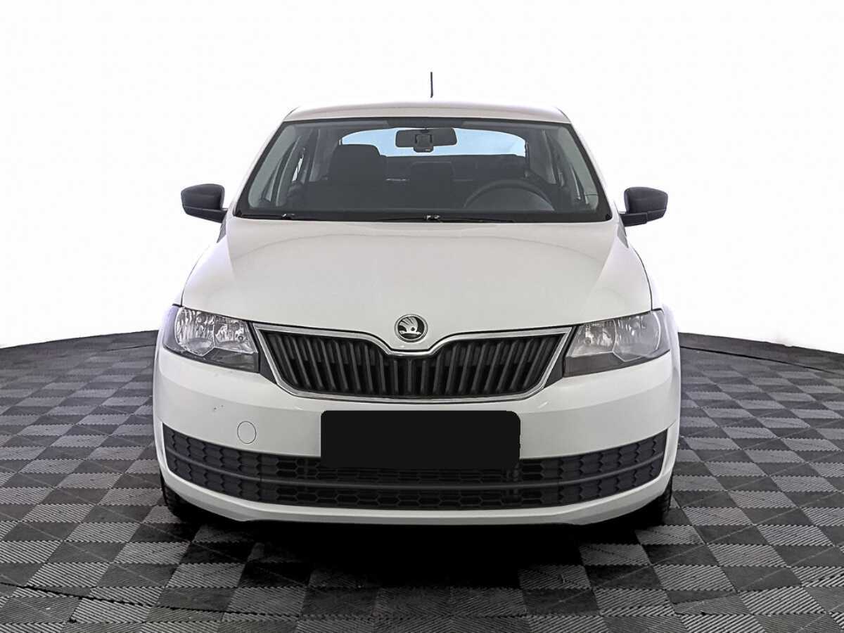 Skoda Rapid б/у, 2017, Механическая. Фото: #1