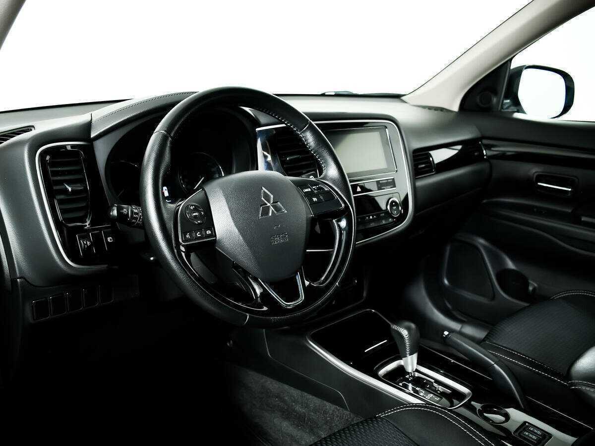 Mitsubishi Outlander б/у, 2019, Вариатор. Фото: #12