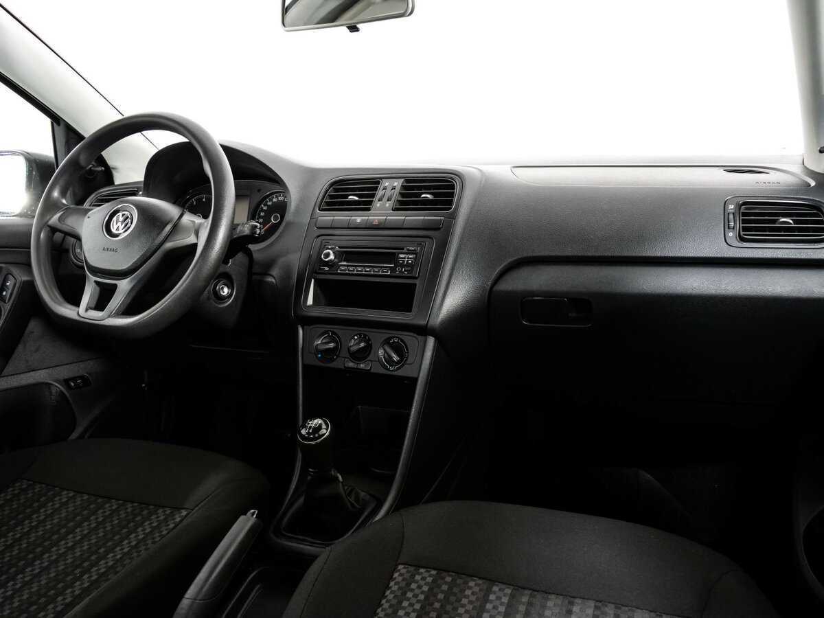 Volkswagen Polo б/у, 2018, Механическая. Фото: #6