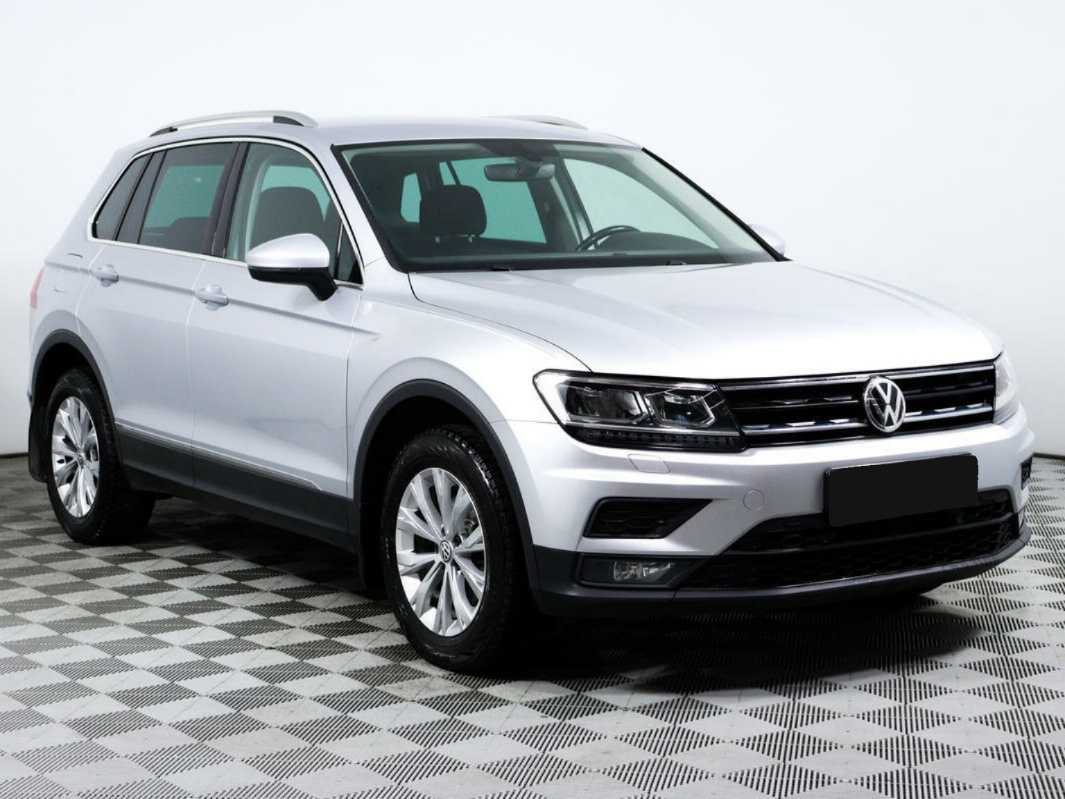 Volkswagen Tiguan б/у, 2017, Роботизированная. Фото: #2