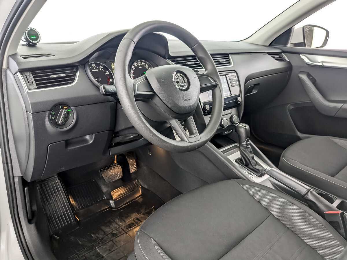 Skoda Octavia б/у, 2017, Автоматическая. Фото: #13