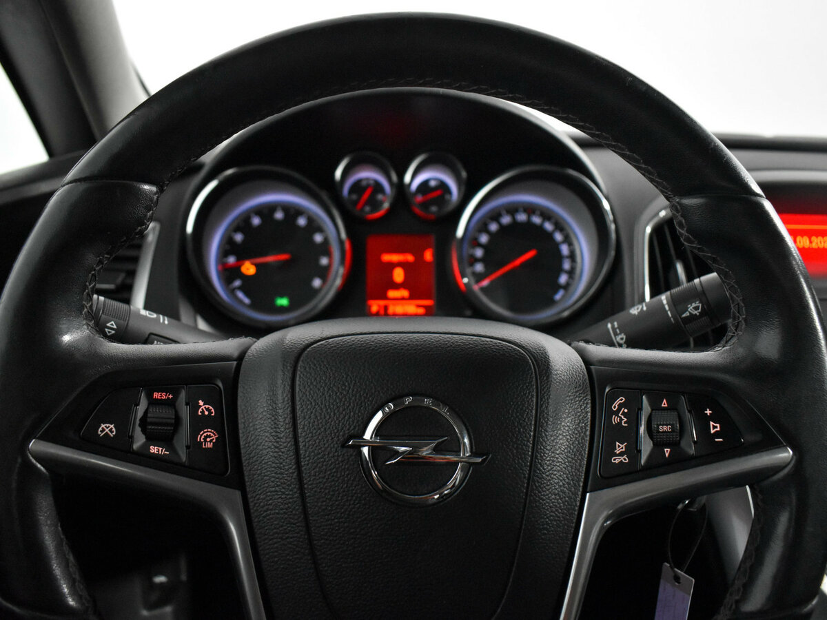 Opel Astra б/у, 2013, Автоматическая. Фото: #12