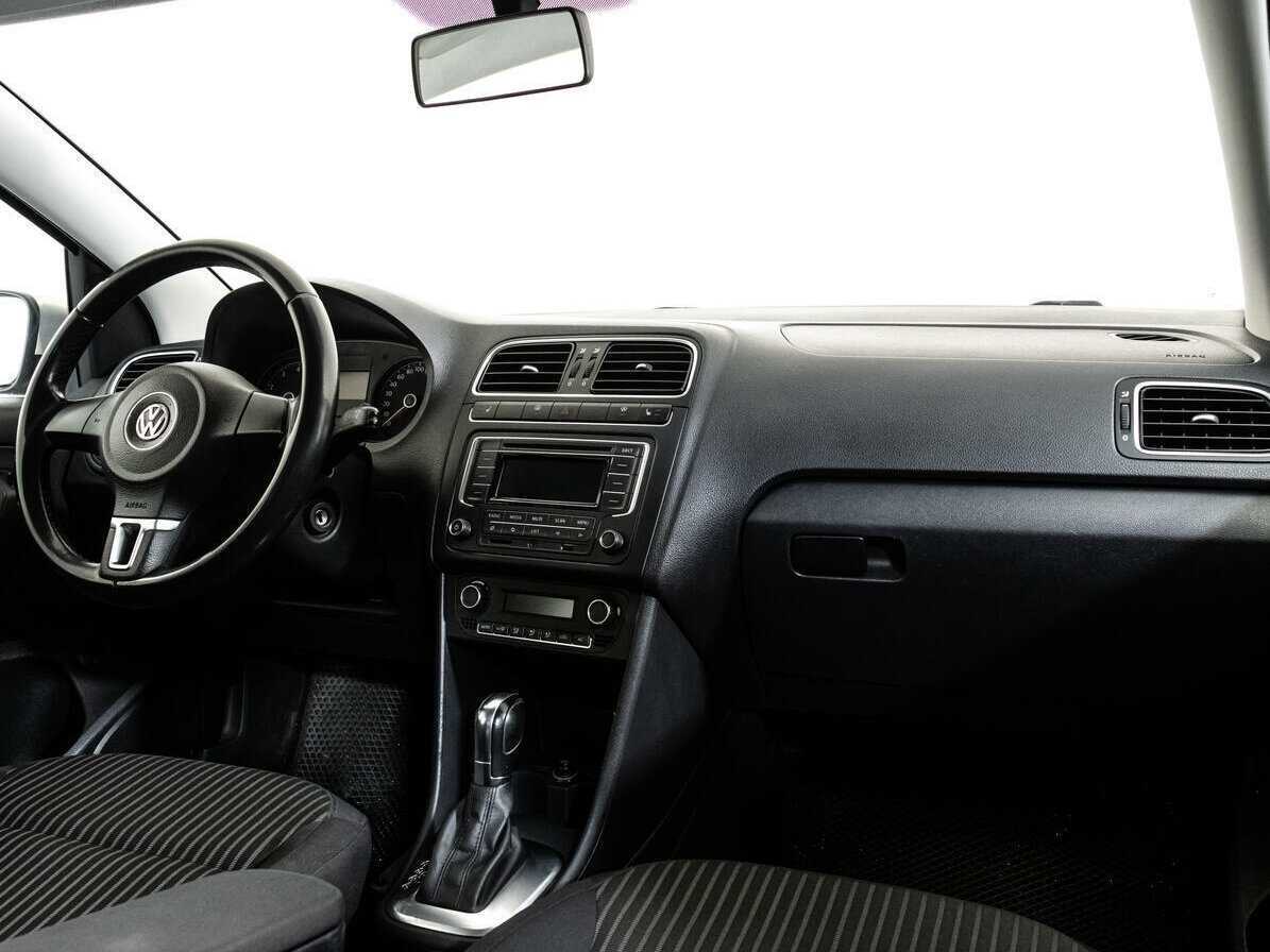 Volkswagen Polo б/у, 2013, Автоматическая. Фото: #6