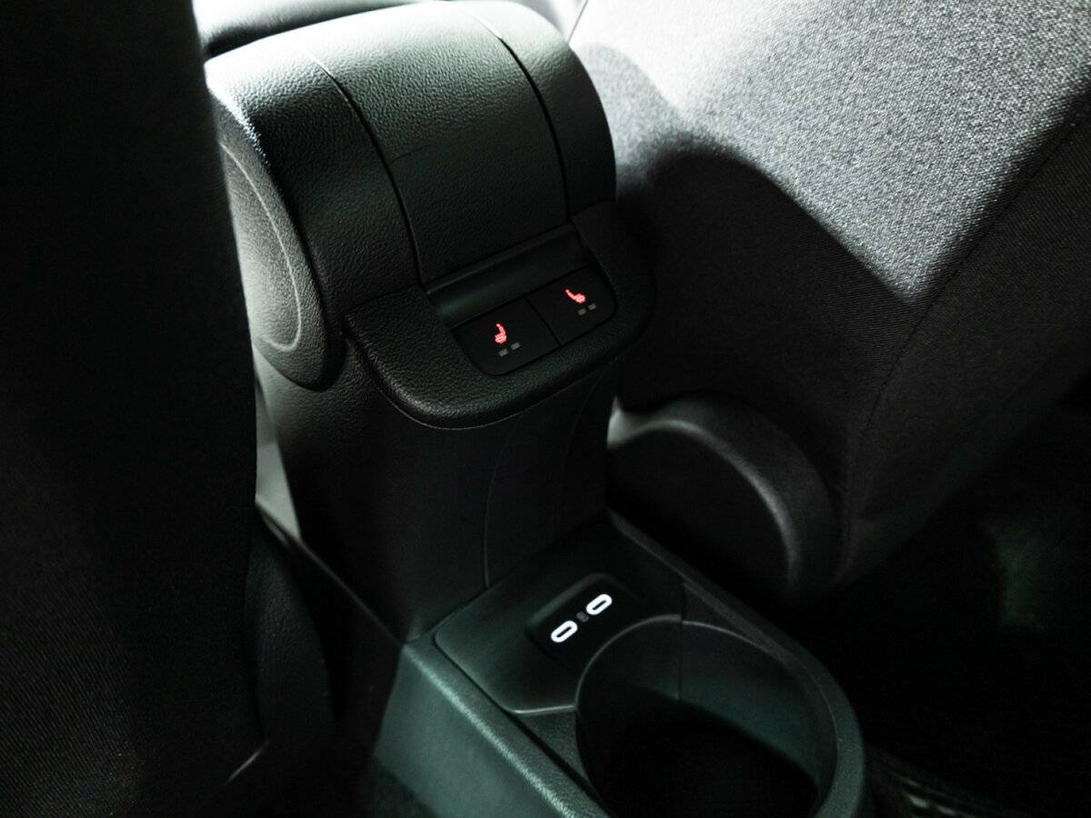 Volkswagen Polo б/у, 2021, Механическая. Фото: #17