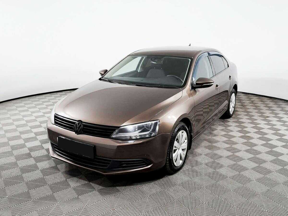 Volkswagen Jetta б/у, 2013, Механическая. Фото: #0