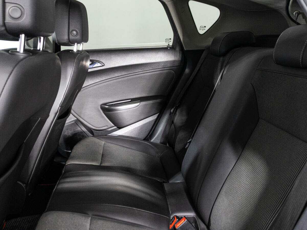 Opel Astra б/у, 2012, Автоматическая. Фото: #9