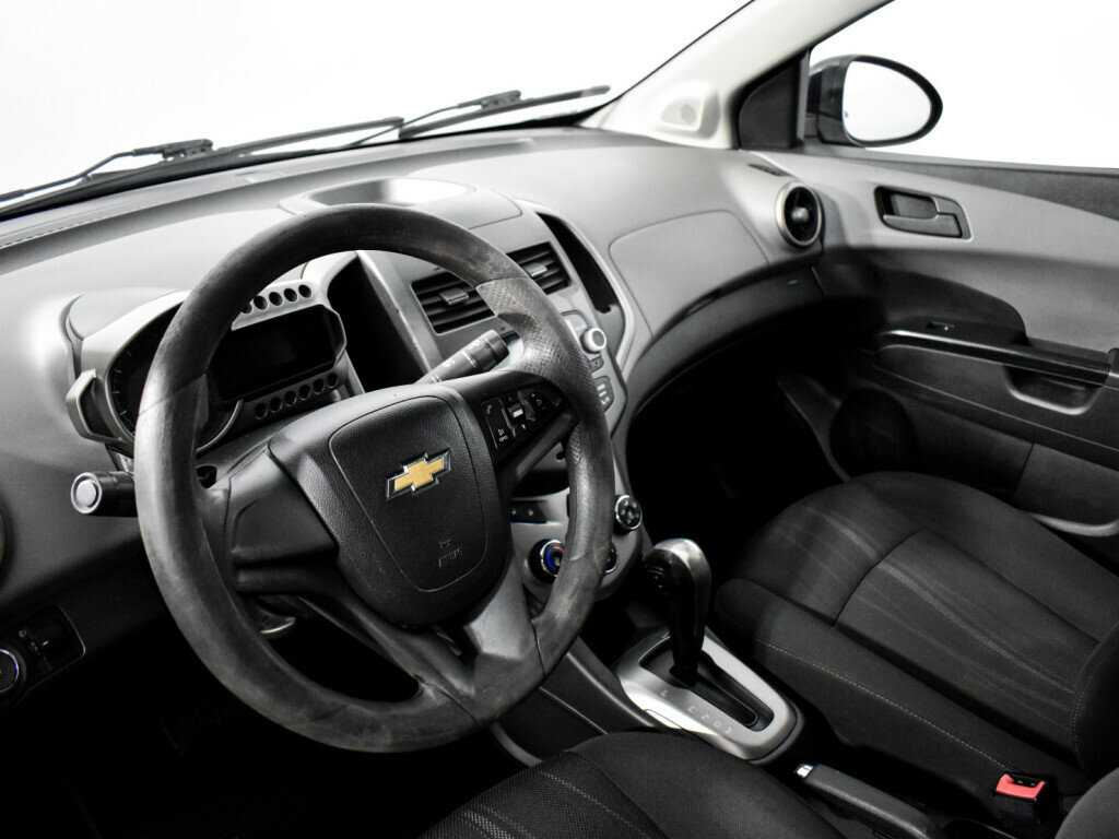 Chevrolet Aveo б/у, 2013, Автоматическая. Фото: #8