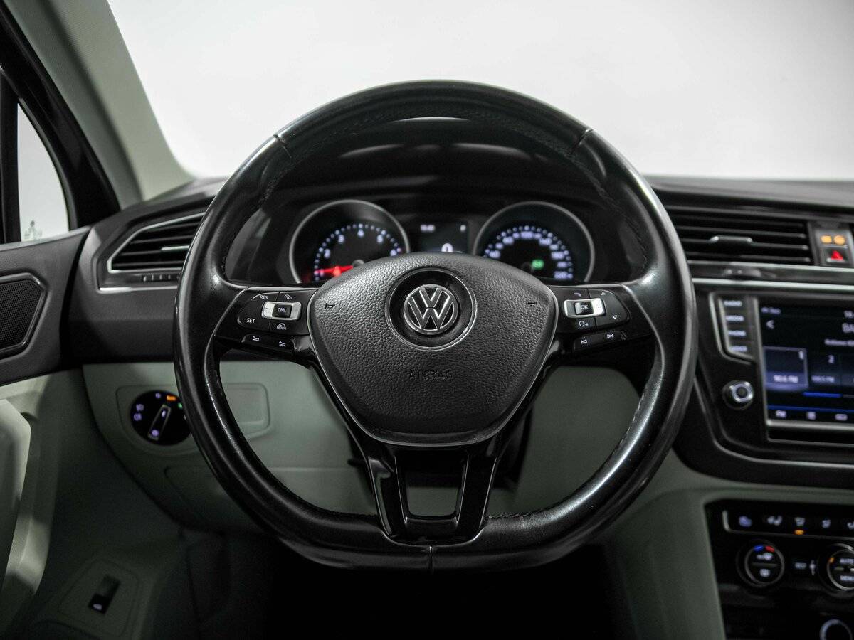 Volkswagen Tiguan б/у, 2017, Роботизированная. Фото: #7