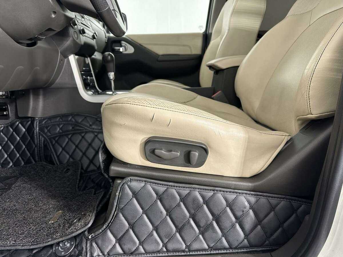 Nissan Pathfinder б/у, 2012, Автоматическая. Фото: #9