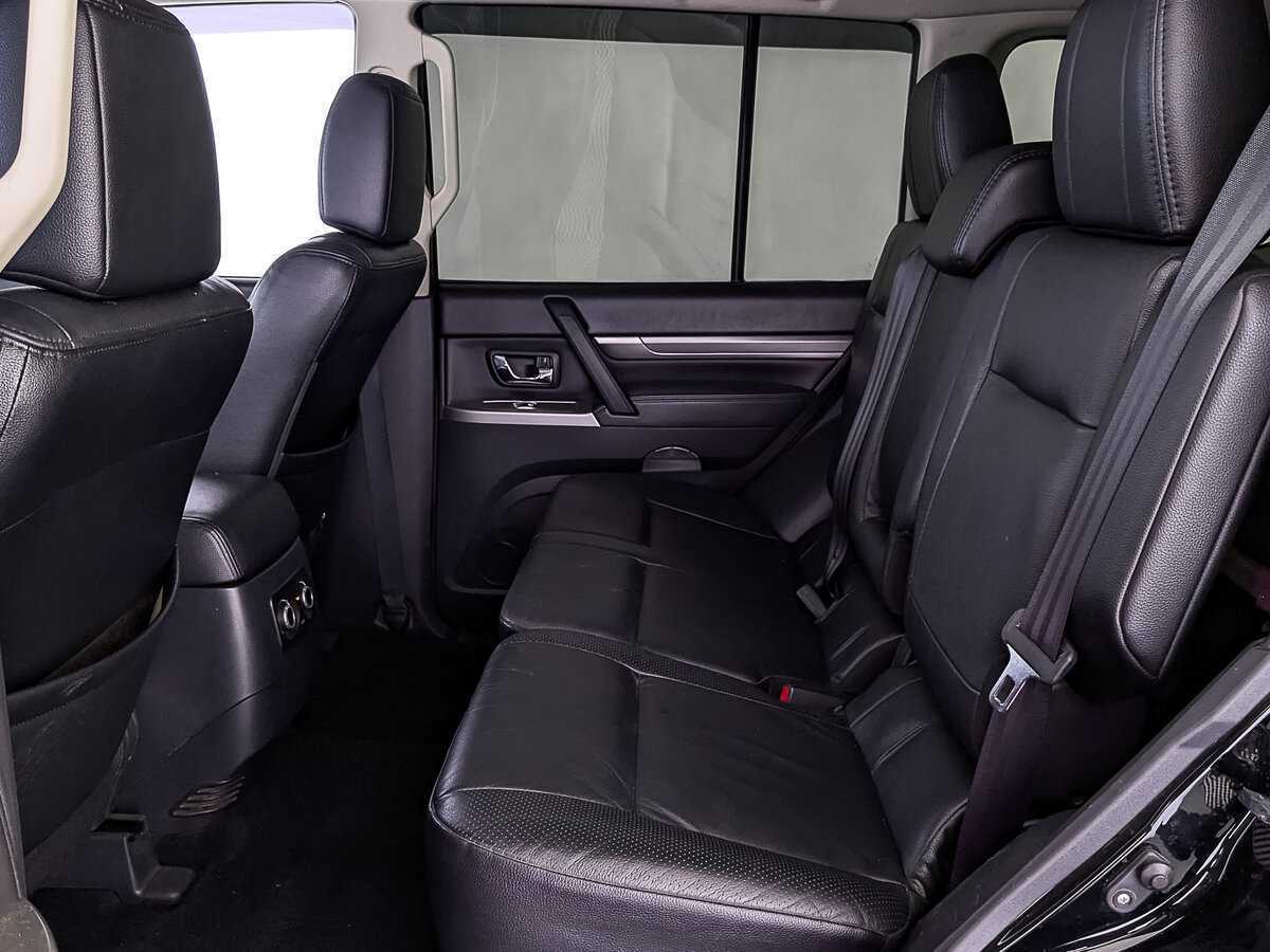 Mitsubishi Pajero б/у, 2013, Автоматическая. Фото: #17