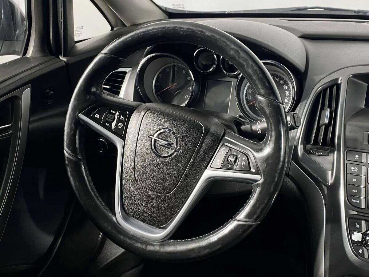 Opel Astra б/у, 2013, Автоматическая. Фото: #11