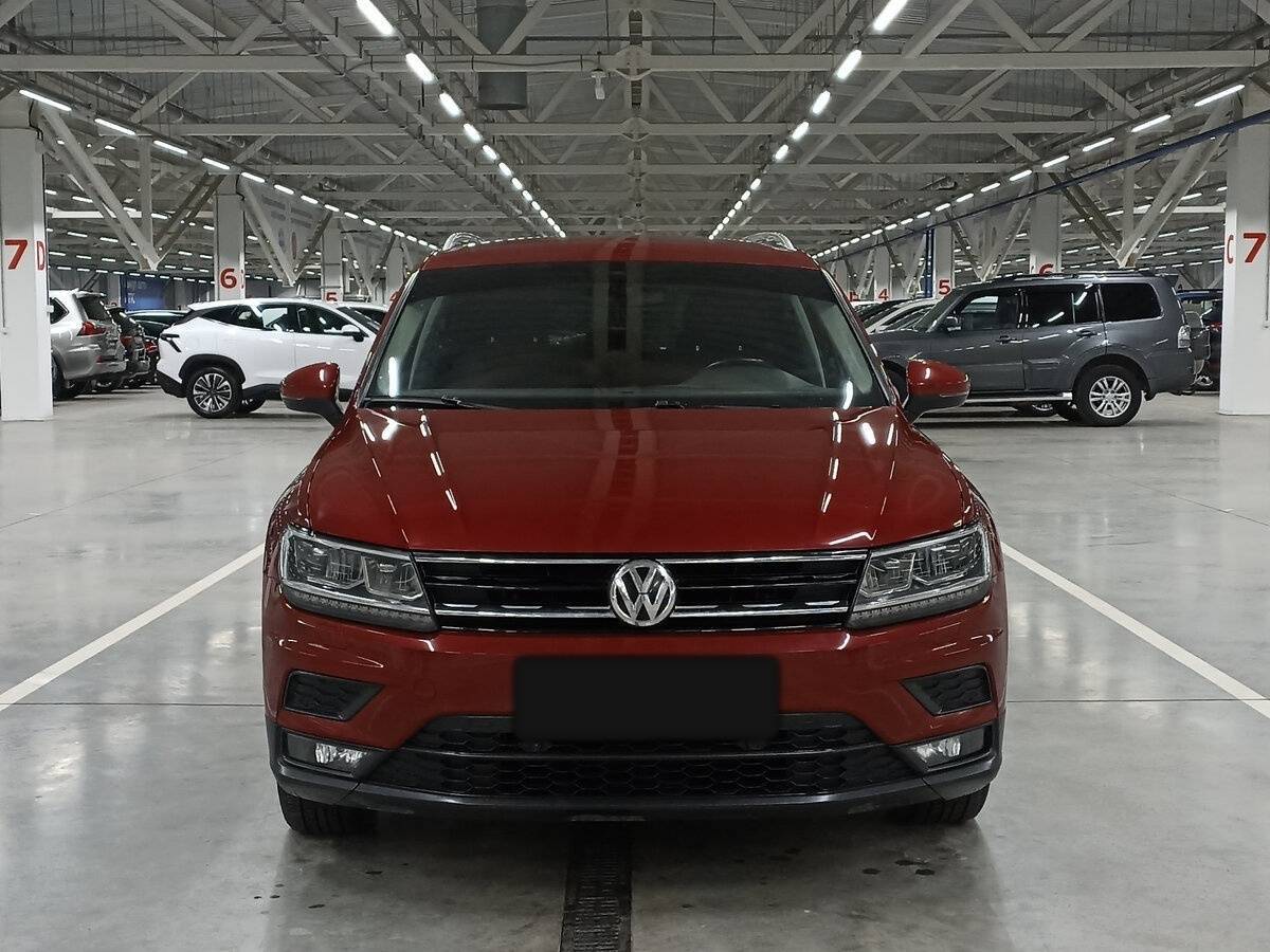 Volkswagen Tiguan б/у, 2018, Роботизированная. Фото: #1