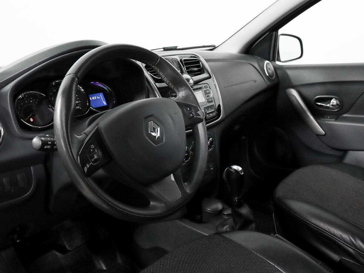 Renault Sandero б/у, 2016, Автоматическая. Фото: #8