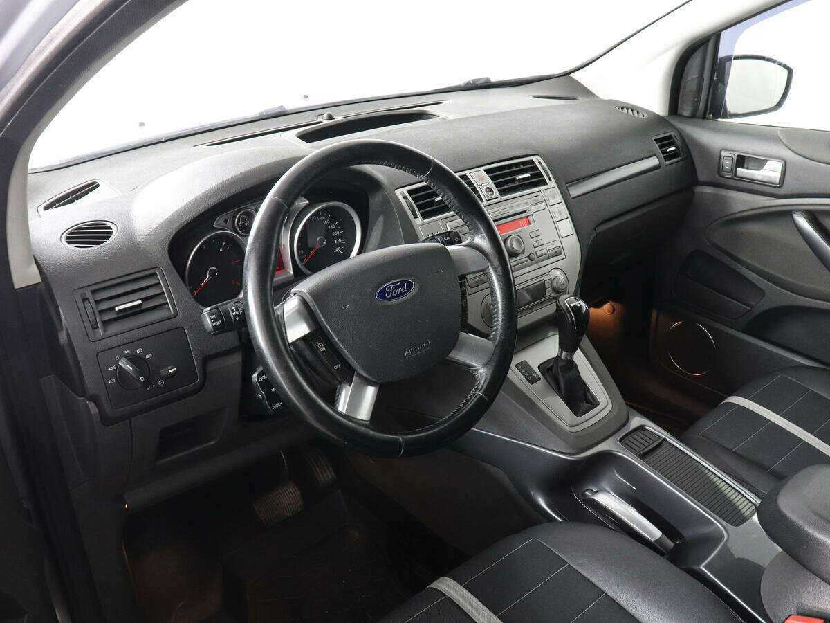 Ford Kuga б/у, 2012, Роботизированная. Фото: #7