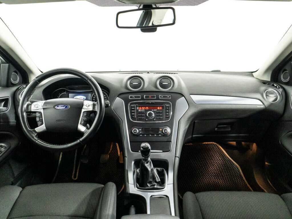 Ford Mondeo б/у, 2014, Механическая. Фото: #12