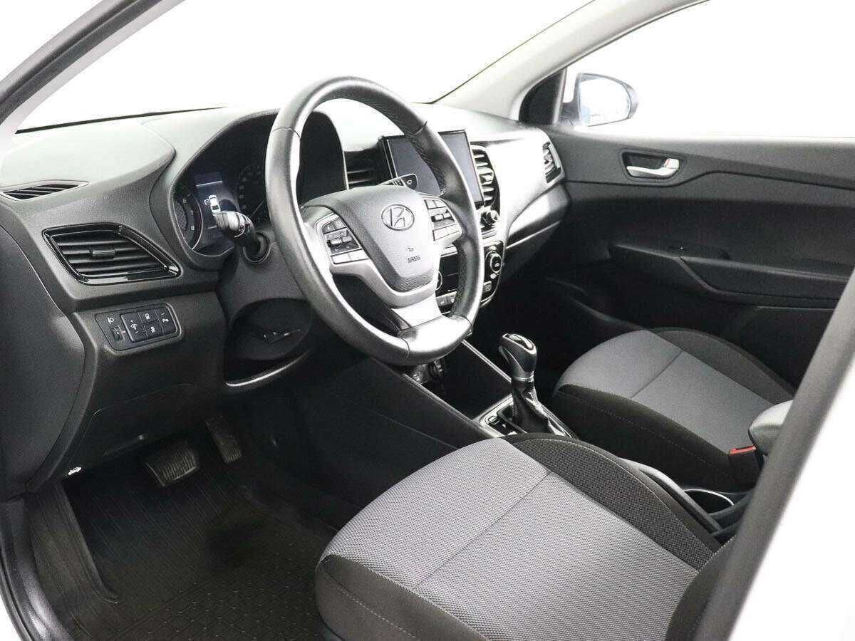 Hyundai Solaris б/у, 2020, Автоматическая. Фото: #6