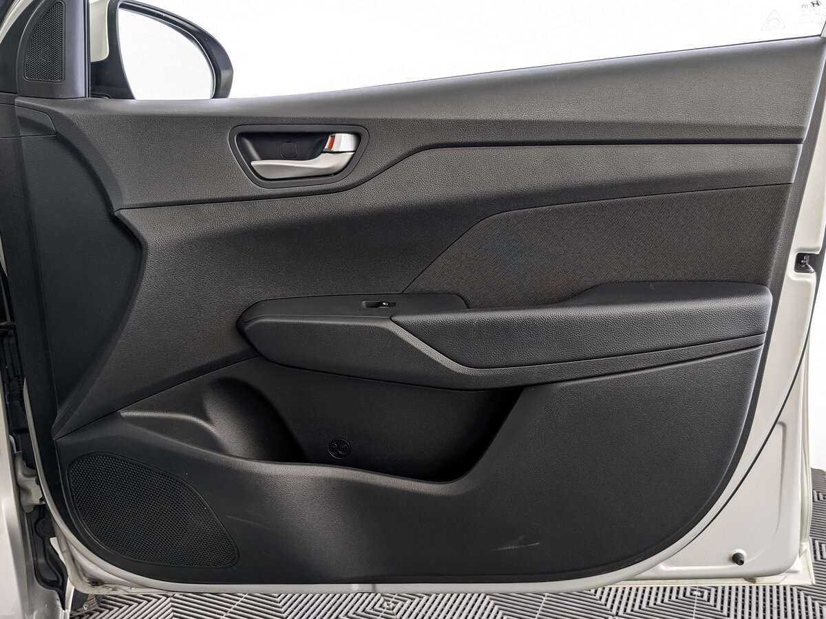 Hyundai Solaris б/у, 2020, Механическая. Фото: #20