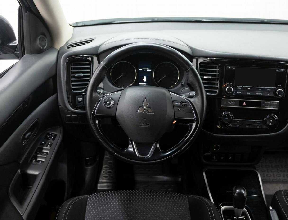 Mitsubishi Outlander б/у, 2019, Вариатор. Фото: #13