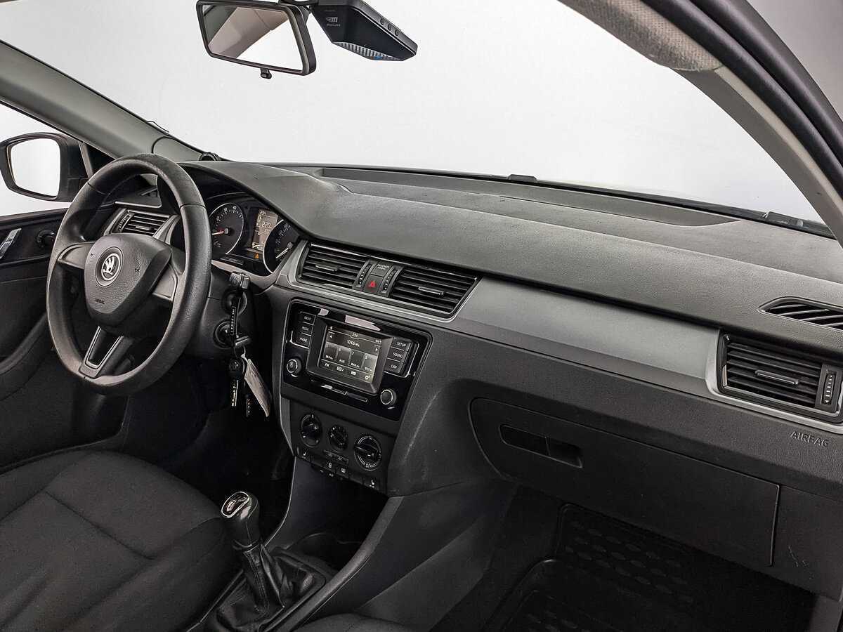 Skoda Rapid б/у, 2017, Механическая. Фото: #10
