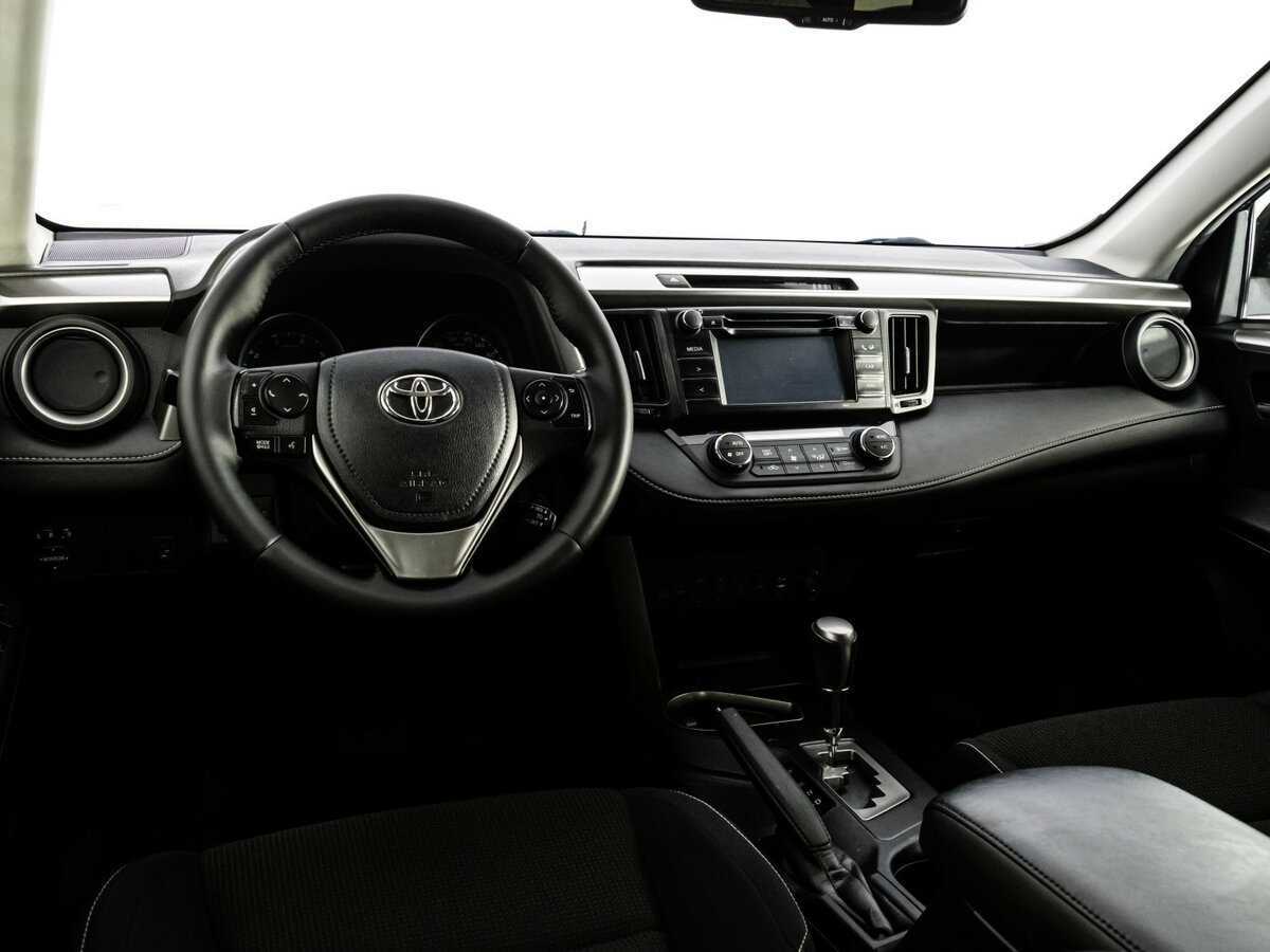 Toyota RAV4 б/у, 2015, Автоматическая. Фото: #8
