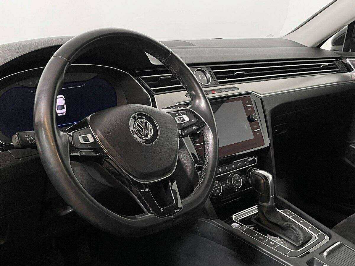 Volkswagen Passat б/у, 2017, Роботизированная. Фото: #13