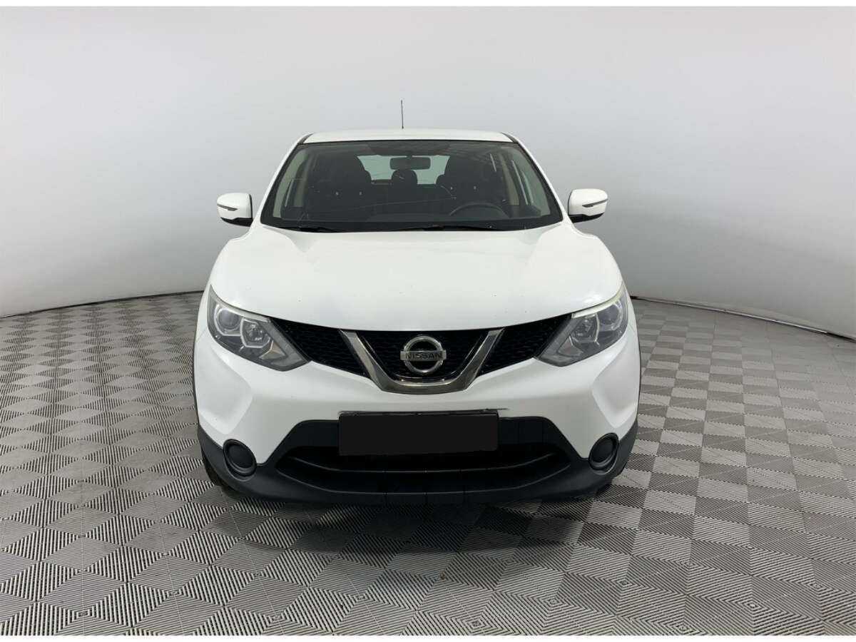 Nissan Qashqai б/у, 2015, Механическая. Фото: #1