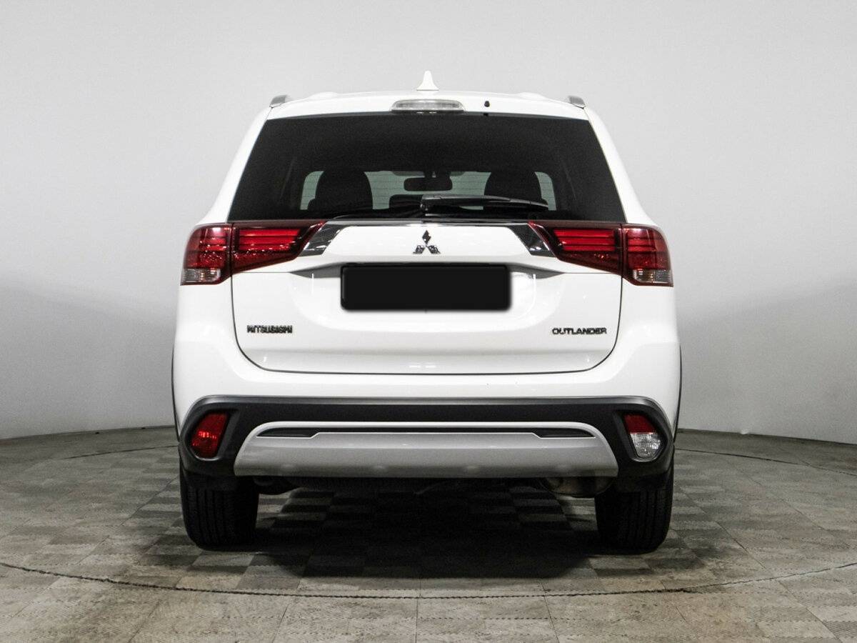 Mitsubishi Outlander б/у, 2018, Вариатор. Фото: #5