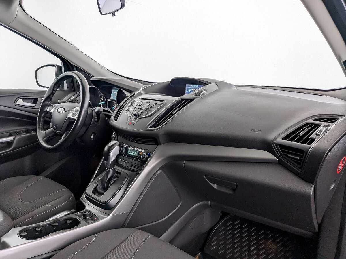 Ford Kuga б/у, 2016, Автоматическая. Фото: #8