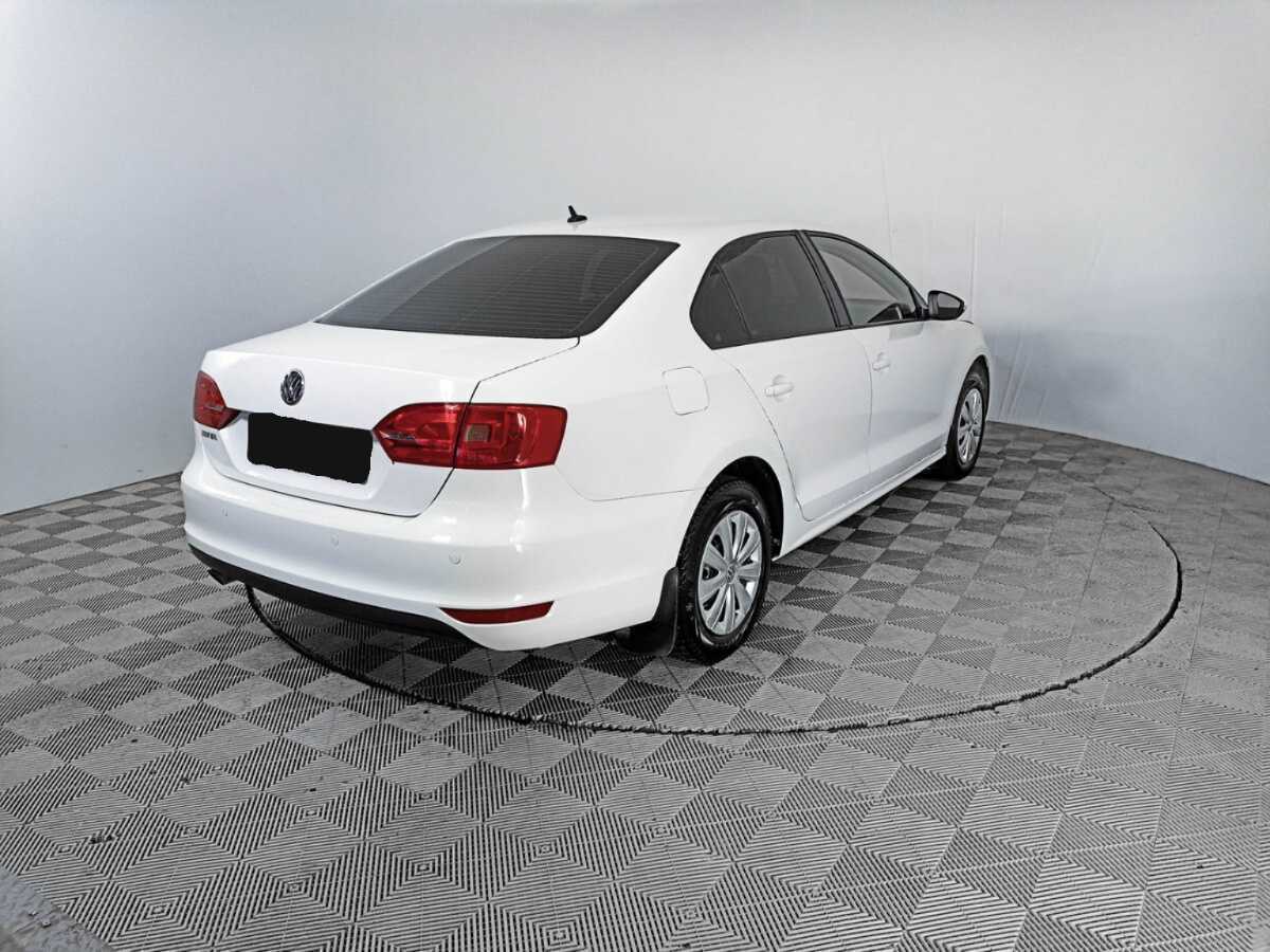 Volkswagen Jetta б/у, 2014, Механическая. Фото: #4