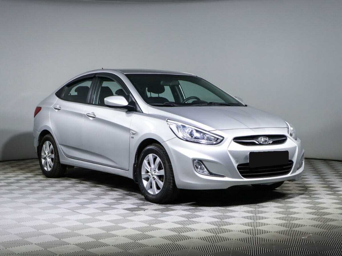 Hyundai Solaris б/у, 2014, Механическая. Фото: #2