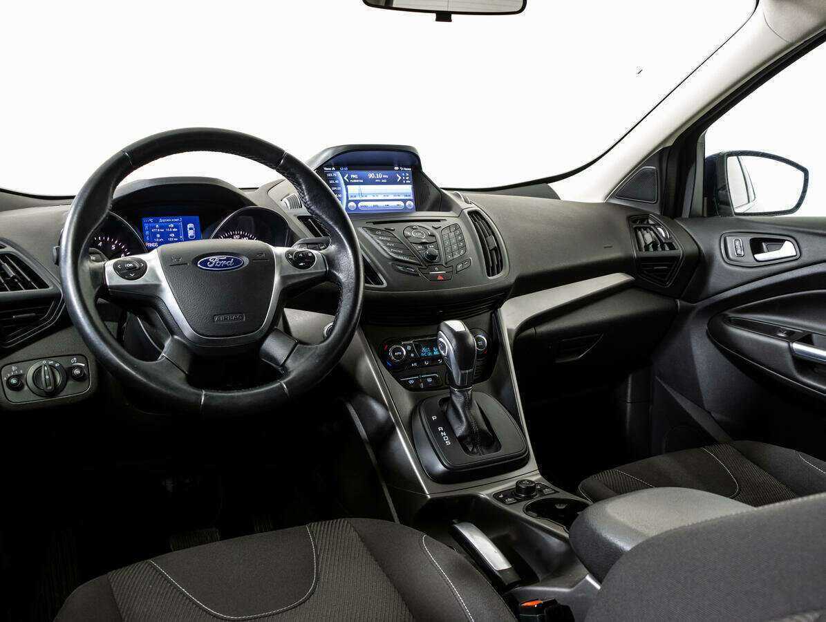 Ford Kuga б/у, 2016, Автоматическая. Фото: #9