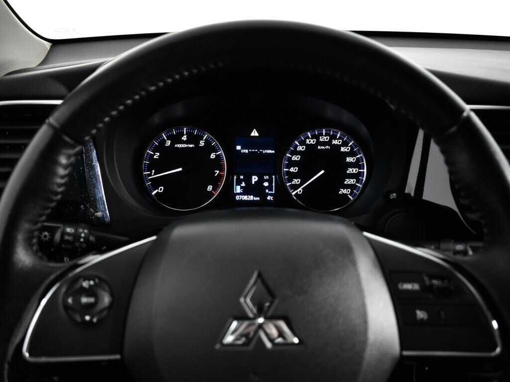Mitsubishi Outlander б/у, 2020, Вариатор. Фото: #10