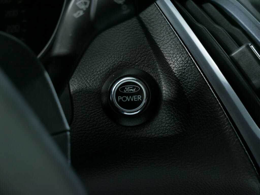 Ford Focus б/у, 2013, Механическая. Фото: #13