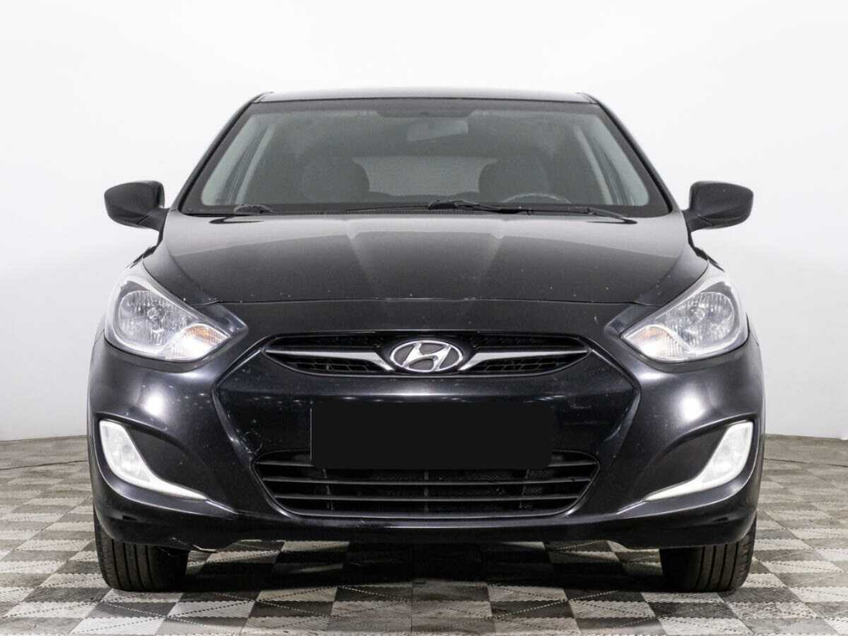 Hyundai Solaris б/у, 2012, Механическая. Фото: #1