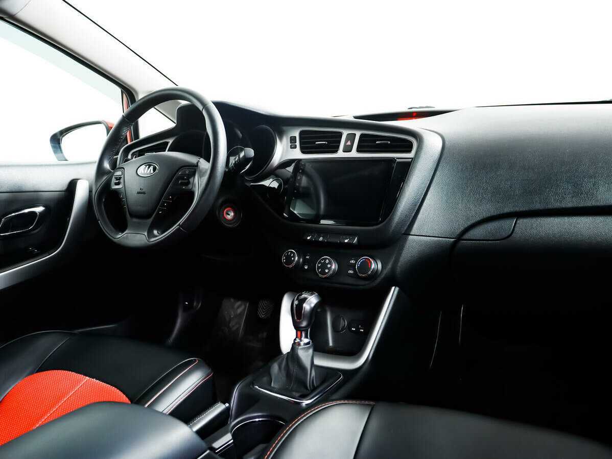 Kia Ceed б/у, 2015, Механическая. Фото: #6
