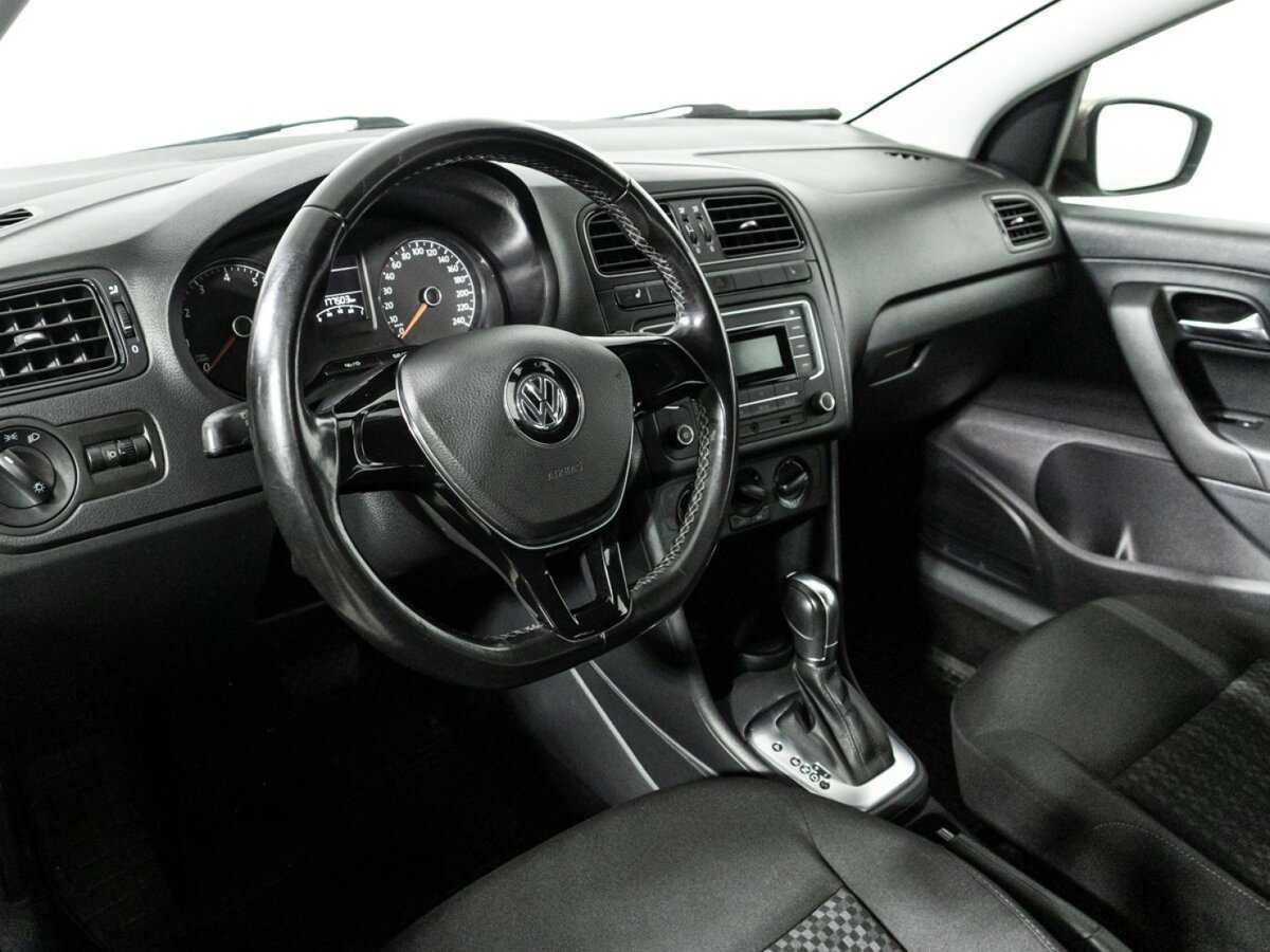 Volkswagen Polo б/у, 2017, Автоматическая. Фото: #10