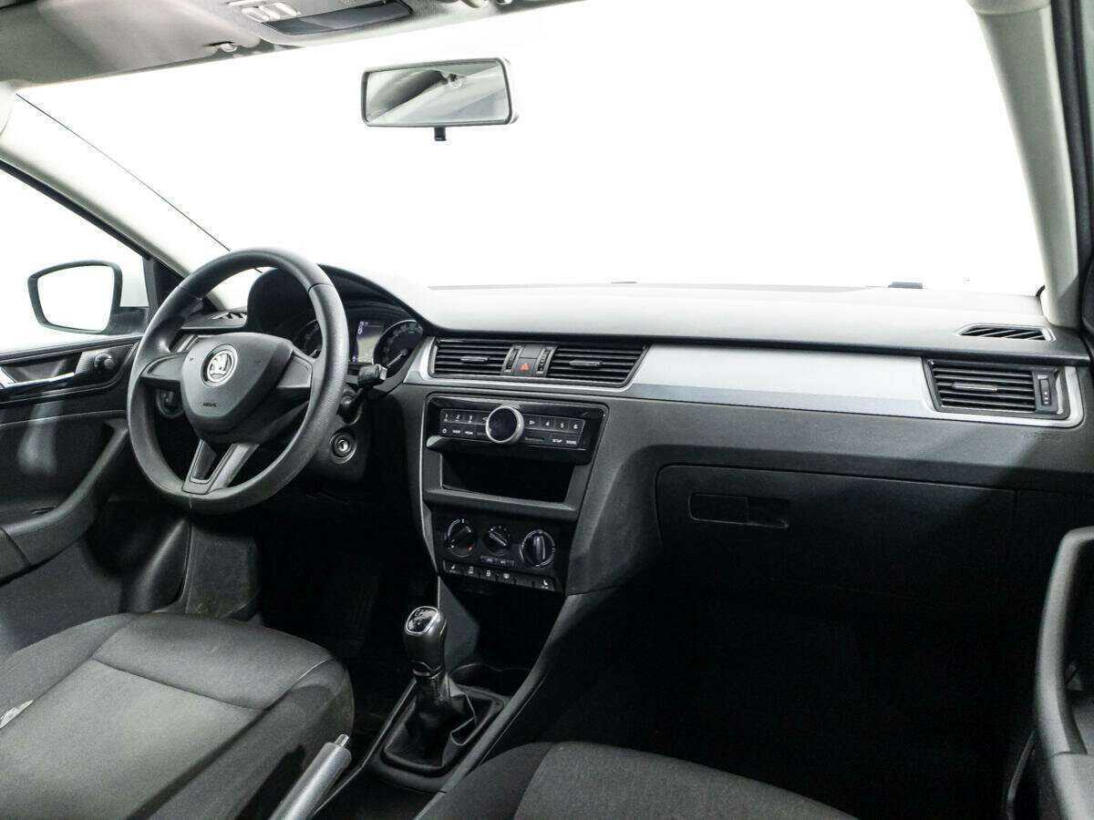 Skoda Rapid б/у, 2017, Механическая. Фото: #8