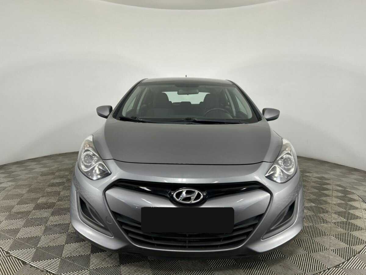 Hyundai i30 б/у, 2012, Автоматическая. Фото: #1