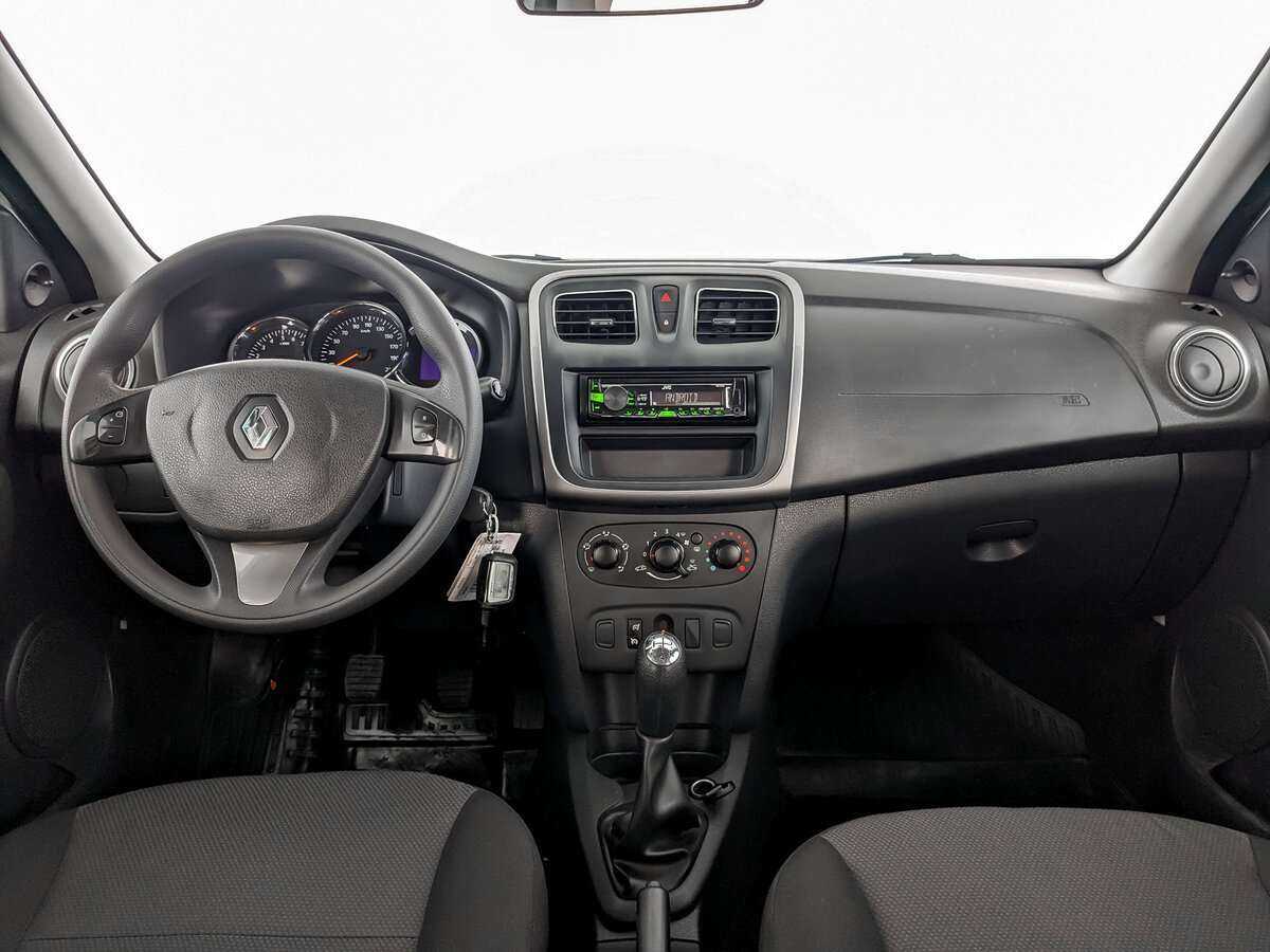 Renault Sandero б/у, 2016, Механическая. Фото: #11