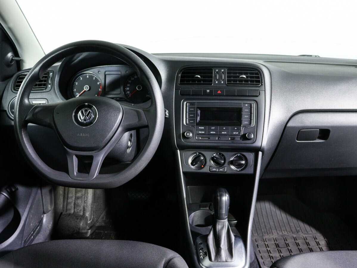Volkswagen Polo б/у, 2019, Автоматическая. Фото: #9