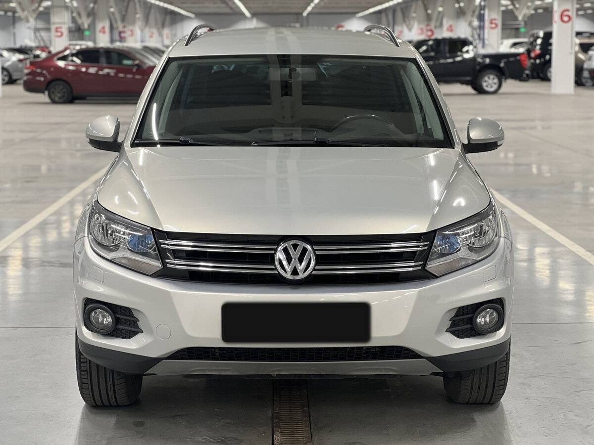 Volkswagen Tiguan б/у, 2012, Автоматическая. Фото: #1