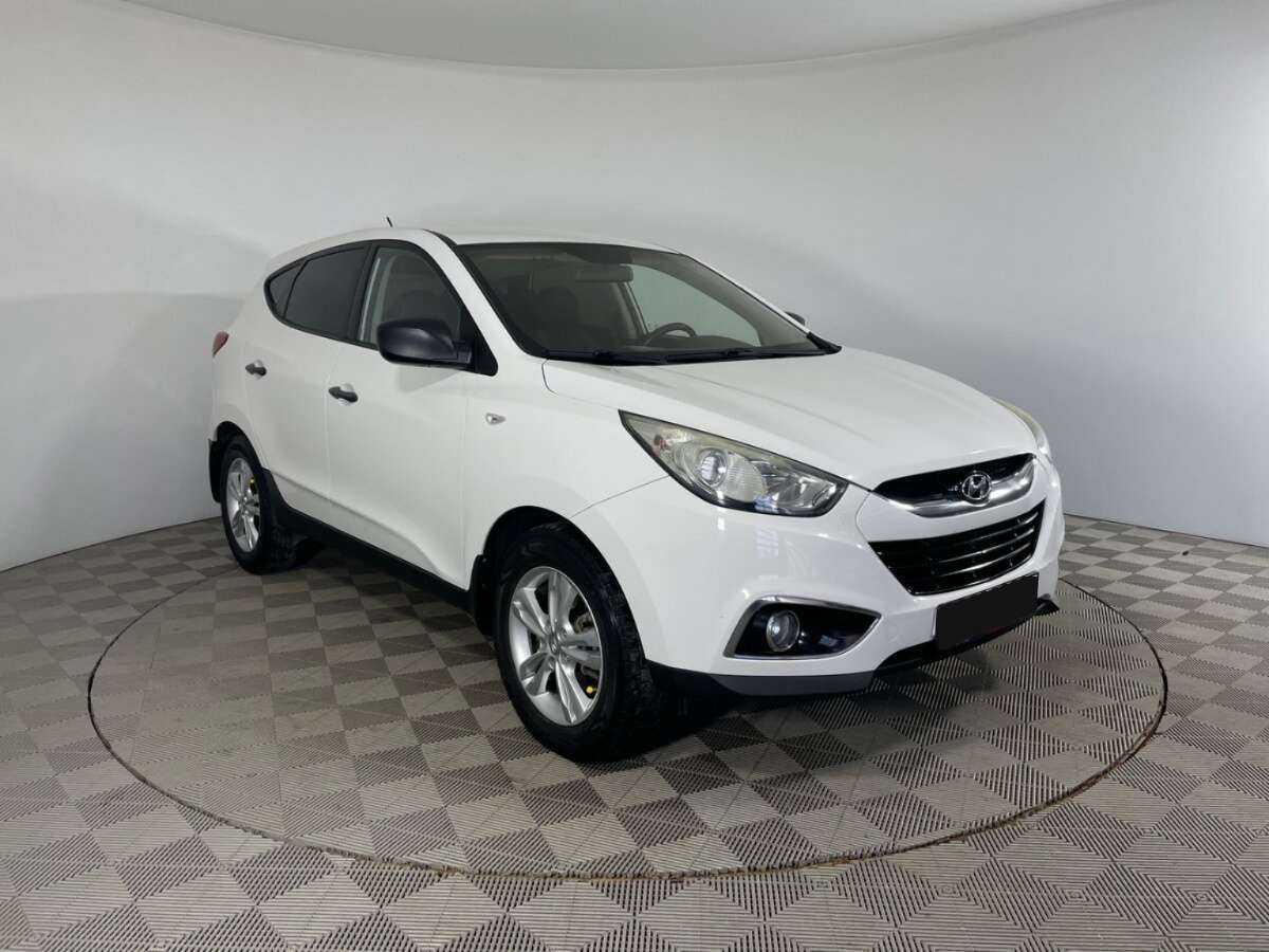 Hyundai ix35 б/у, 2013, Механическая. Фото: #2