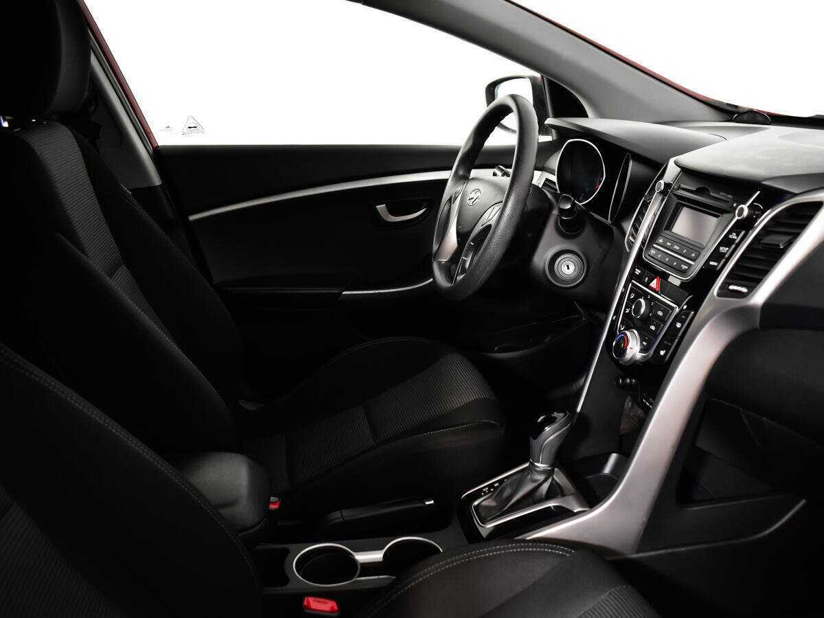 Hyundai i30 б/у, 2014, Автоматическая. Фото: #8