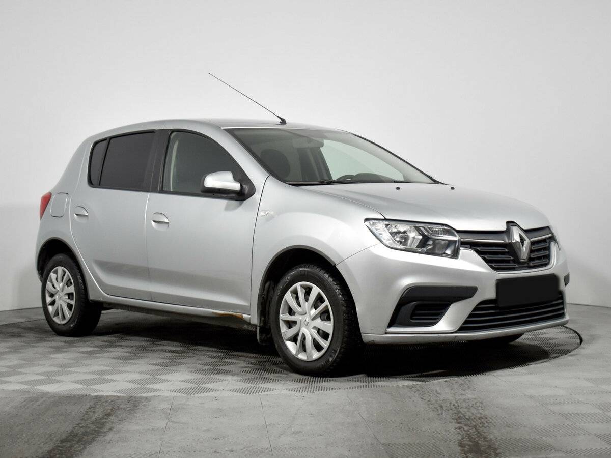Renault Sandero б/у, 2021, Механическая. Фото: #2