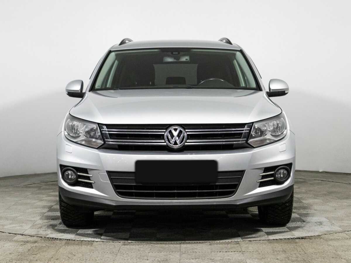 Volkswagen Tiguan б/у, 2015, Роботизированная. Фото: #1