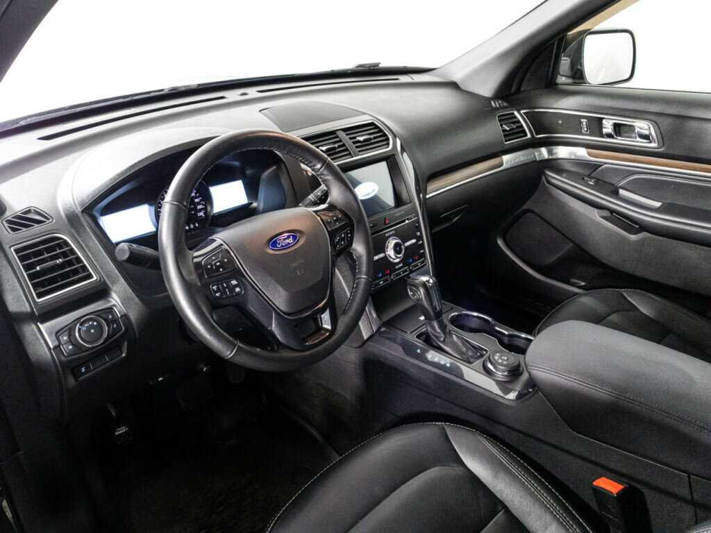 Ford Explorer б/у, 2018, Автоматическая. Фото: #10