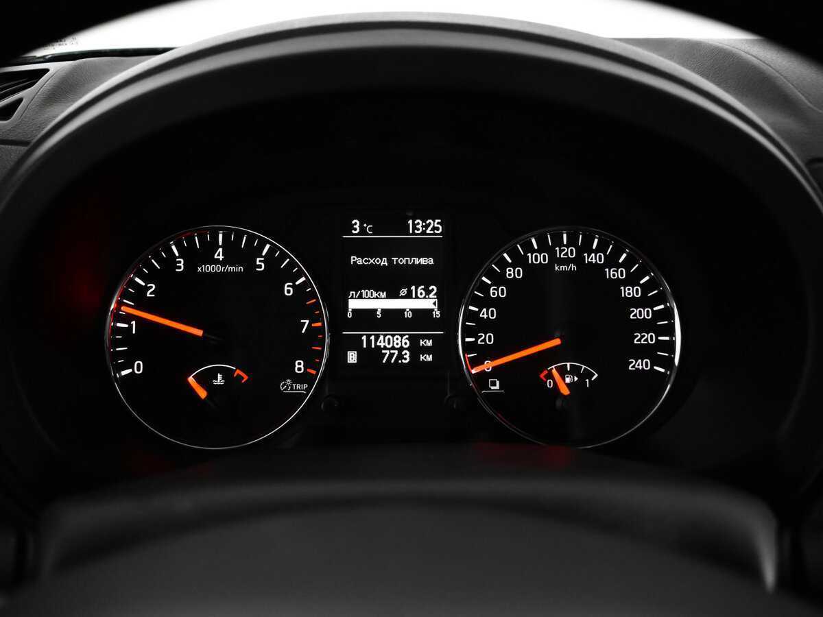 Nissan X-Trail б/у, 2013, Механическая. Фото: #10
